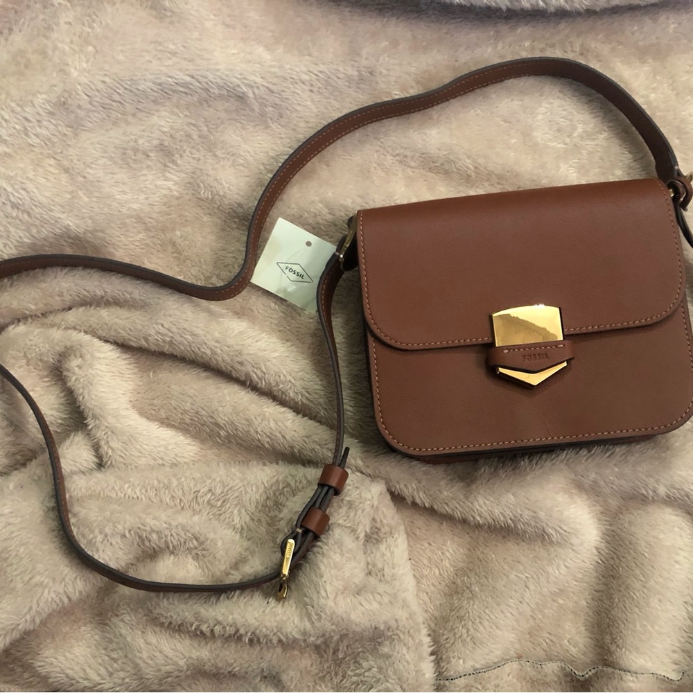 Fossil Lennox Flap Crossbody Saddle Bag. Brand New!